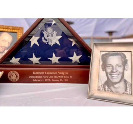 2022 flag display cases free shipping gift box shadowbox veterans laser engraved personalized plate american flag memorial funeral burial army navy air force marines coast guard police fire VFW American Legion citizen retirement deployment medical fire first responders